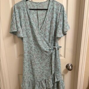 Elegant Floral Wrap Midi Dress in Light Blue